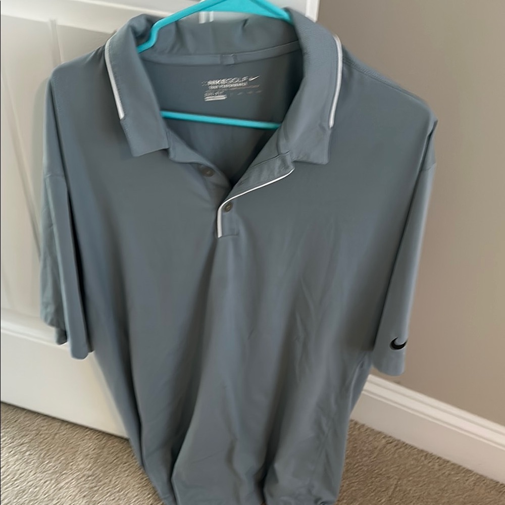 Nike Grey Men’s Golf Polo with White Piping
